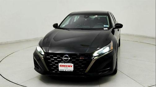 2023 Nissan Altima SR FWD