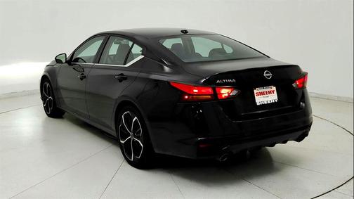 2023 Nissan Altima SR FWD