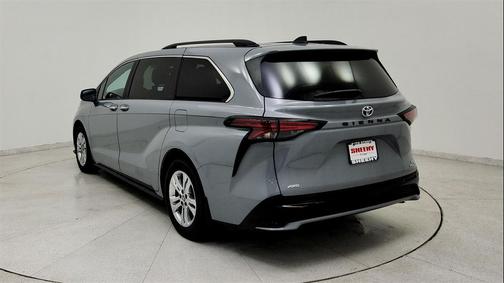 2023 Toyota Sienna XSE 7 Passenger