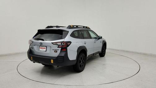 Ice Silver Metallic 2024 Subaru Outback Wilderness
