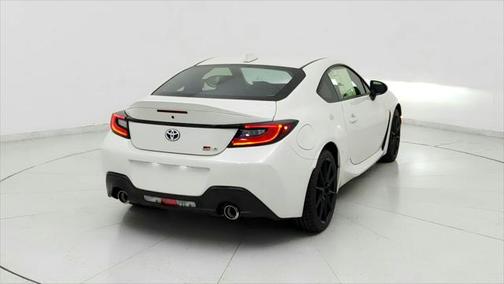 2025 Toyota GR86 Premium