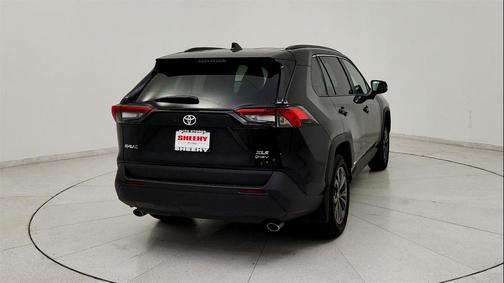 2025 Toyota RAV4 Hybrid XLE Premium