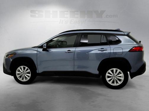 2024 Toyota Corolla Cross LE