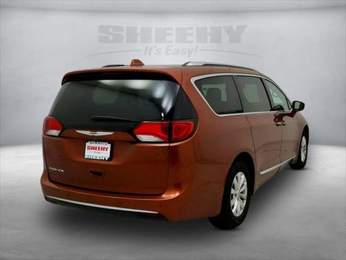 2018 Chrysler Pacifica Touring-L
