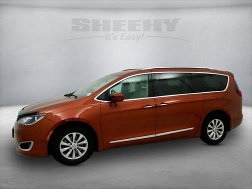 2018 Chrysler Pacifica Touring-L