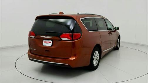 2018 Chrysler Pacifica Touring-L