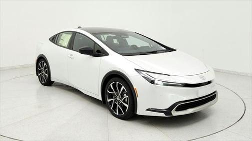 2025 Toyota Prius L