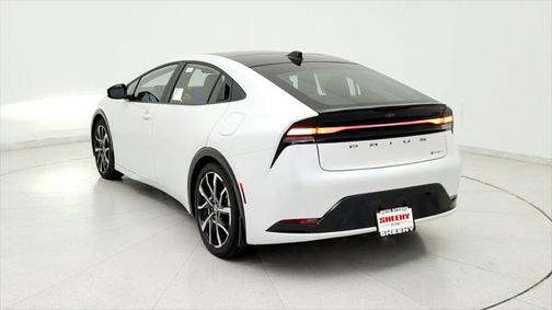 2025 Toyota Prius L