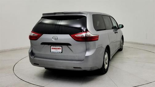 2018 Toyota Sienna SE
