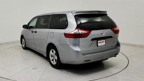 2018 Toyota Sienna SE