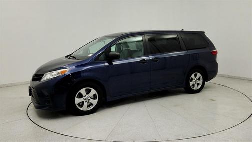 2020 Toyota Sienna SE