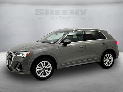 2024 Audi Q3 Premium 45 TFSI S line quattro Tiptronic