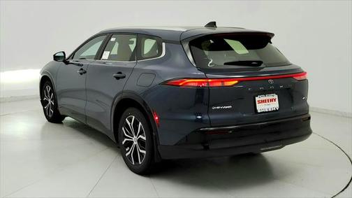 2025 Toyota Crown Signia XLE