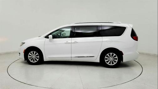 2018 Chrysler Pacifica Touring-L