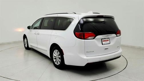 2018 Chrysler Pacifica Touring-L