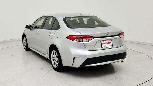 Classic Silver Metallic 2021 Toyota Corolla LE