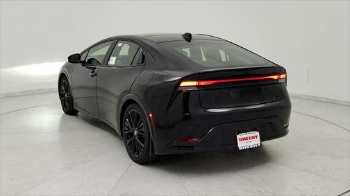 2025 Toyota Prius L