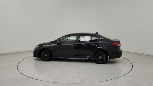 2025 Toyota Corolla Hybrid SE