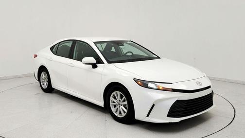 Ice Cap 2025 Toyota Camry LE