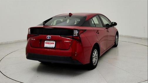 2022 Toyota Prius LE