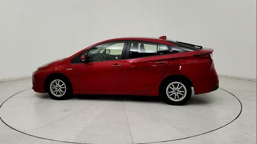 2022 Toyota Prius LE