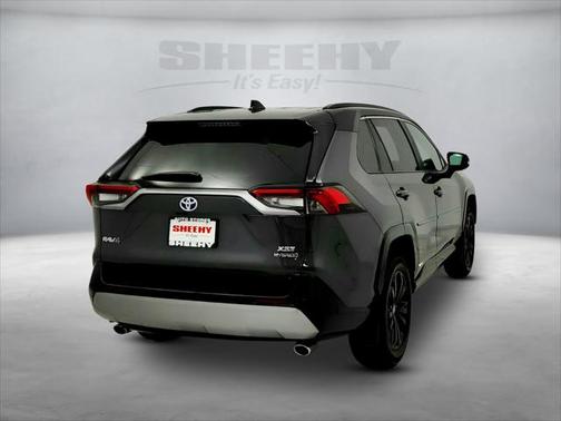 2023 Toyota RAV4 Hybrid SE