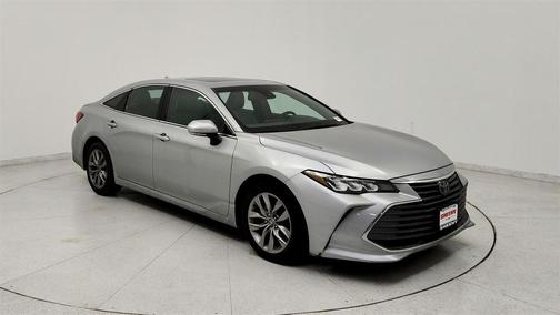 2022 Toyota Avalon XLE