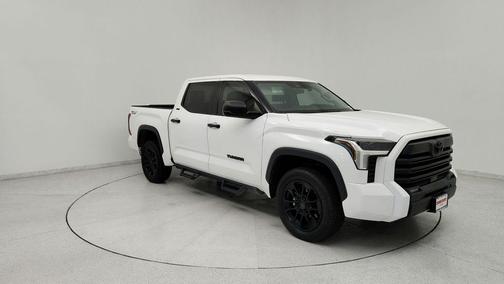 Ice 2023 Toyota Tundra SR5