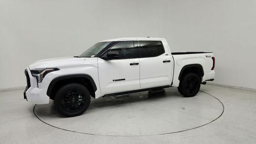 Ice 2023 Toyota Tundra SR5