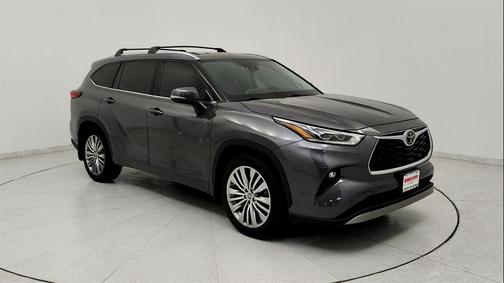 2022 Toyota Highlander Platinum