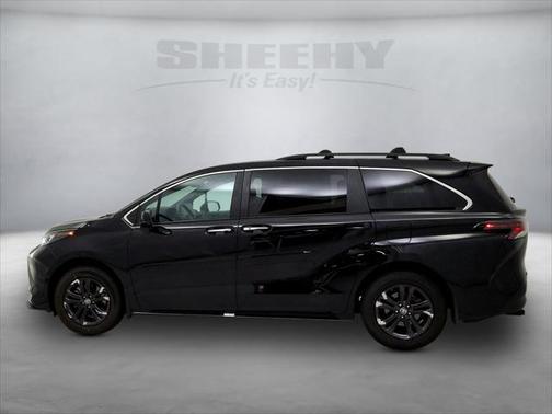 2024 Toyota Sienna Woodland Edition