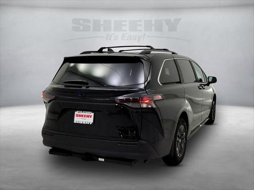 2024 Toyota Sienna Woodland Edition