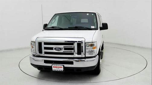 2011 Ford E350 Super Duty XLT