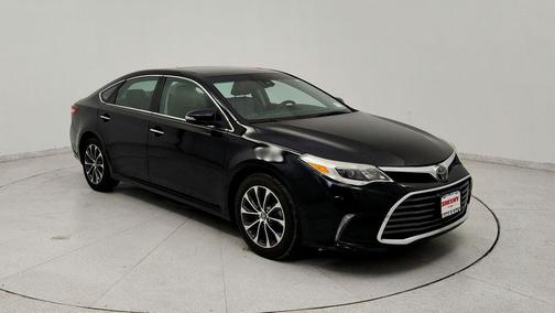 Midnight Black 2018 Toyota Avalon XLE Premium