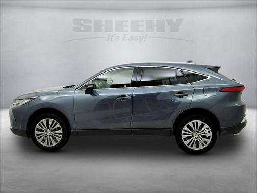 2022 Toyota Venza XLE