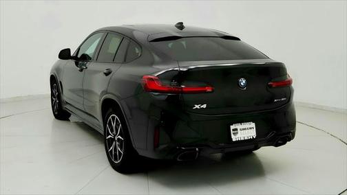 2023 BMW X4 xDrive30i