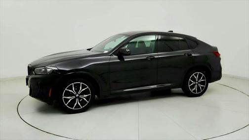 2023 BMW X4 xDrive30i