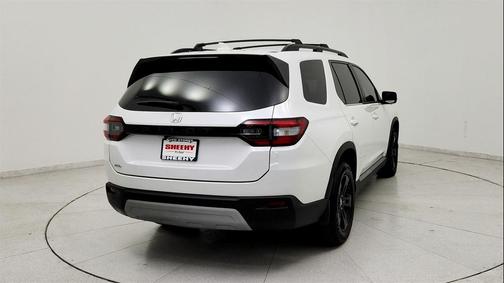 2023 Honda Pilot AWD EX-L 8 Passenger
