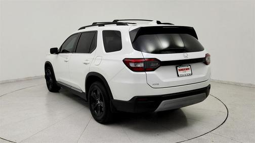 2023 Honda Pilot AWD EX-L 8 Passenger