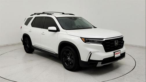 2023 Honda Pilot AWD EX-L 8 Passenger