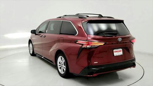 2022 Toyota Sienna XSE 7 Passenger