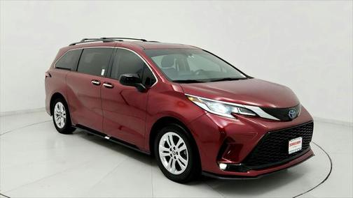 2022 Toyota Sienna XSE 7 Passenger