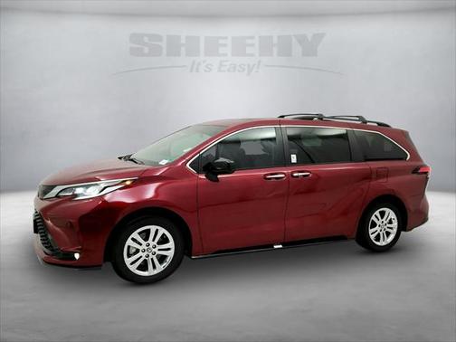 2022 Toyota Sienna XSE 7 Passenger