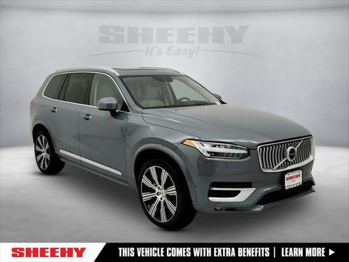 2022 Volvo XC90 T6 Inscription