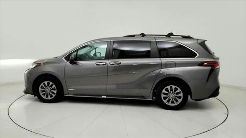 2021 Toyota Sienna XLE 7 Passenger