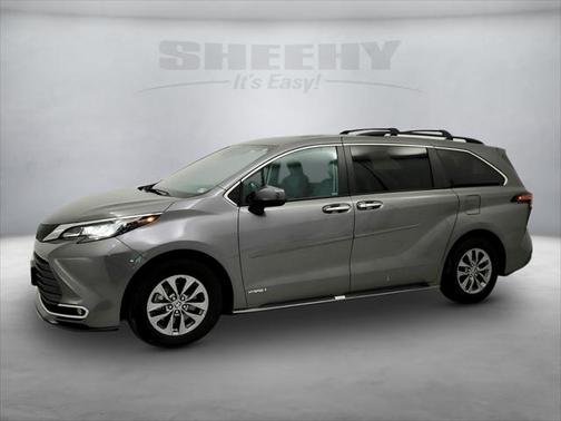 2021 Toyota Sienna XLE 7 Passenger