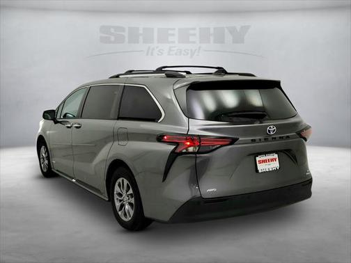 2021 Toyota Sienna XLE 7 Passenger