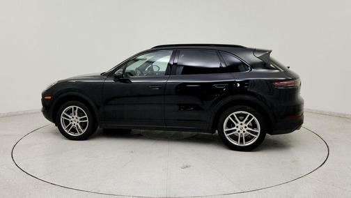 Jet Black Metallic 2019 Porsche Cayenne Cayenne