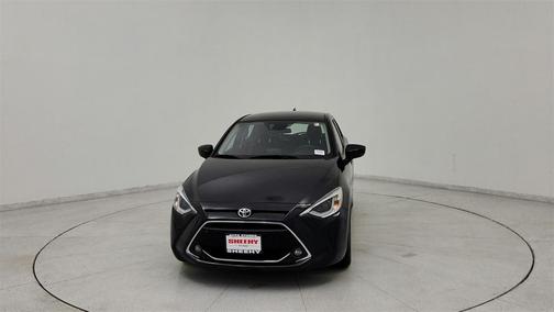 2020 Toyota Yaris Sedan XLE