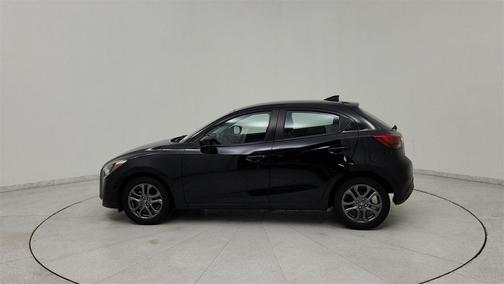 2020 Toyota Yaris Sedan XLE